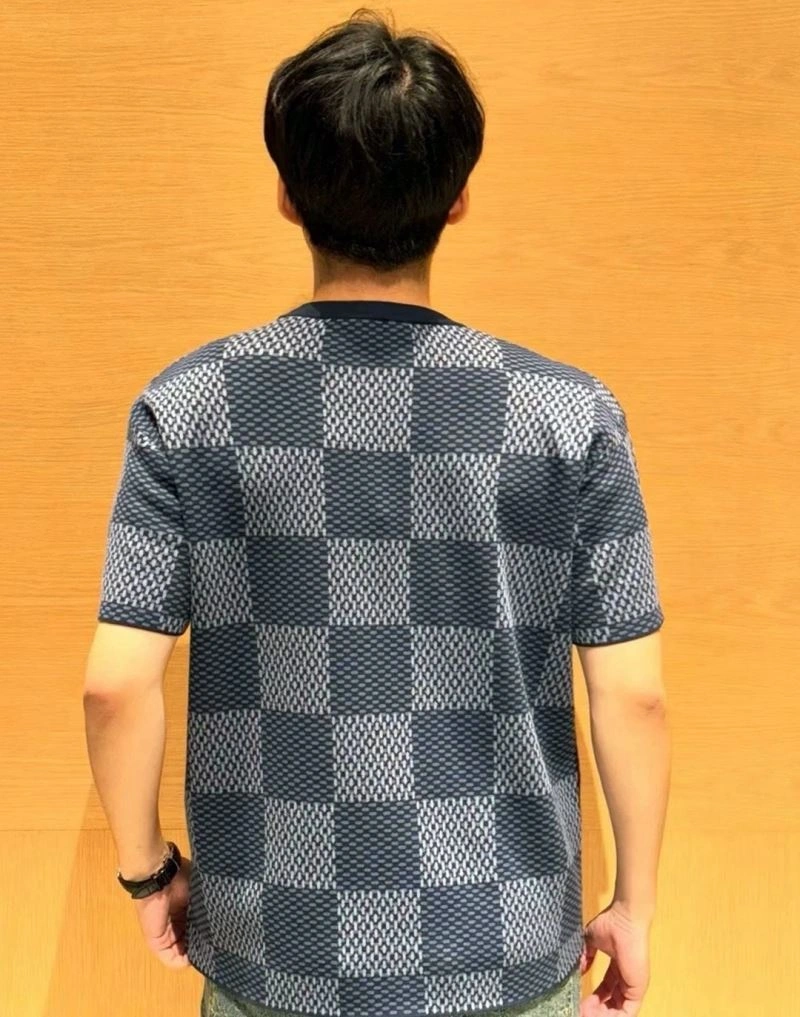 Trendy Louis Vuitton T-Shirts 138280
