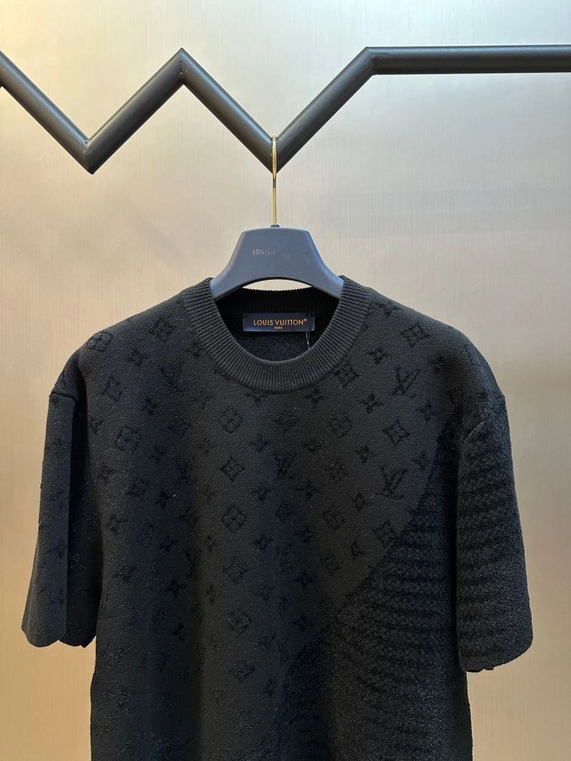 OnTrend Louis Vuitton T-Shirts 138274