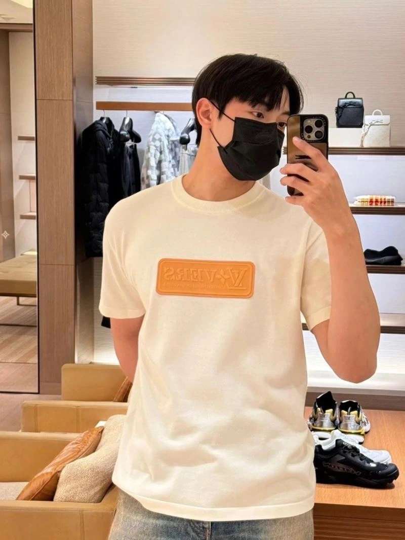 Louis Vuitton T-Shirts Unisex 138262