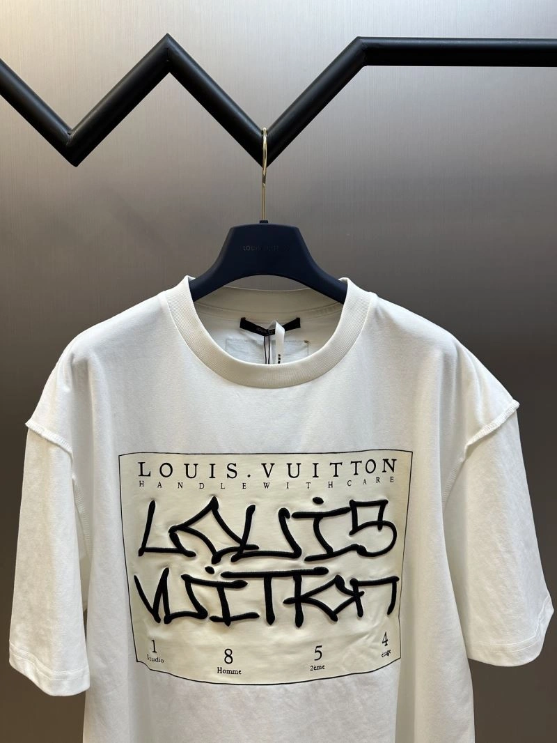 ModernLook Louis Vuitton T-Shirts 138261