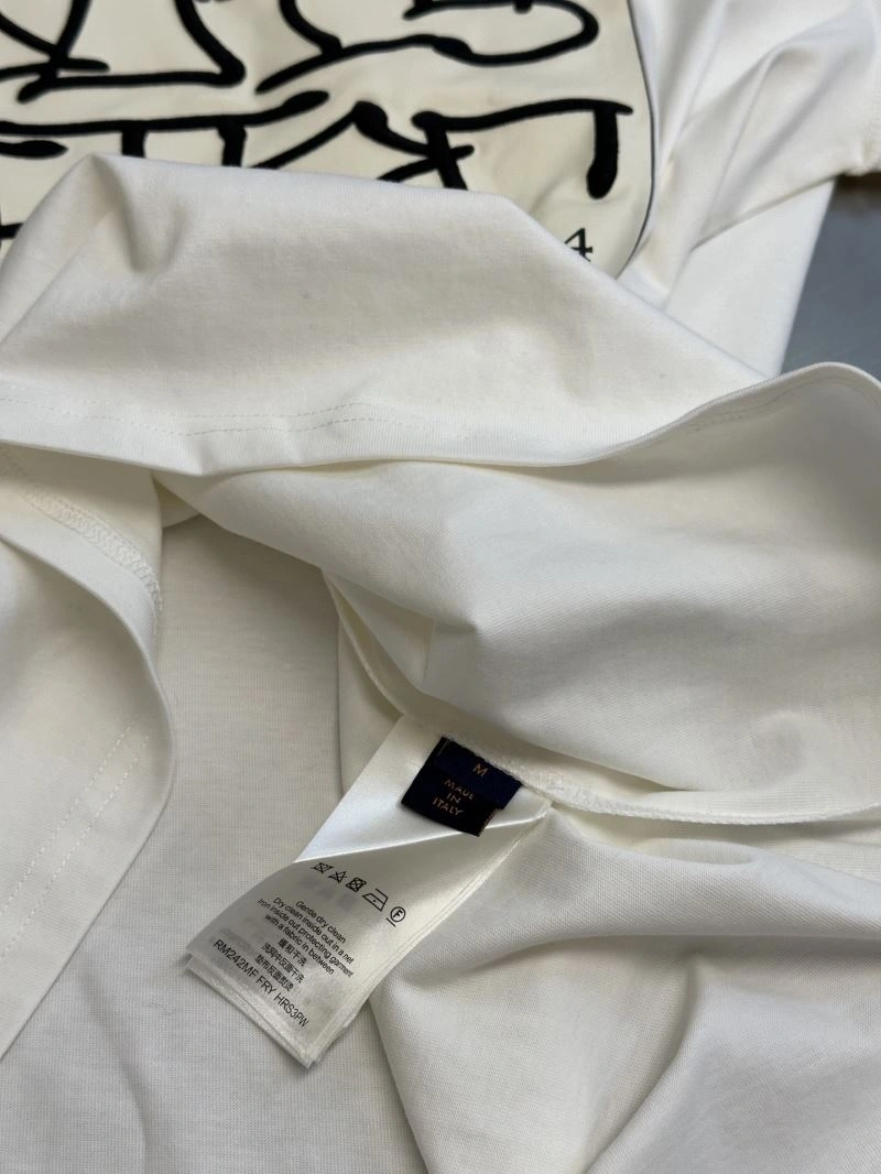 ModernLook Louis Vuitton T-Shirts 138261