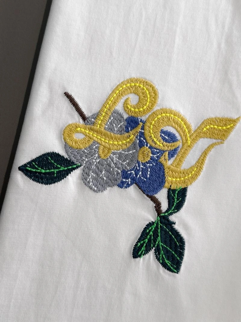 ZipUp Louis Vuitton T-Shirts 138257
