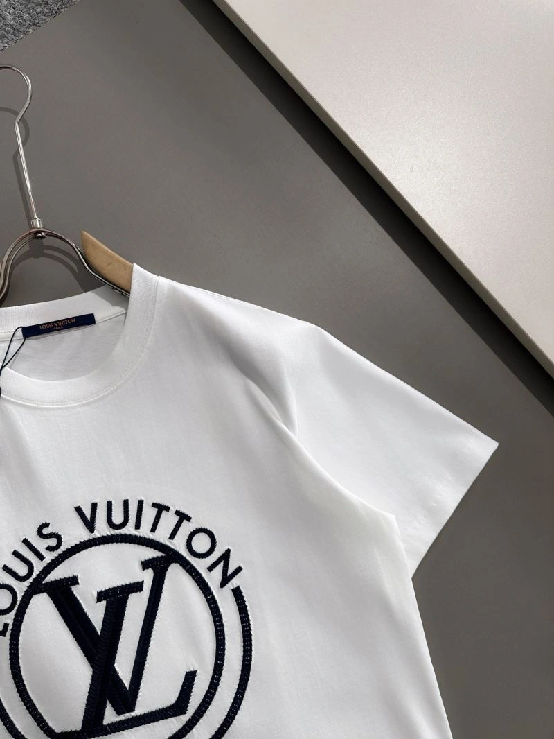 EasyMatch Louis Vuitton T-Shirts 138343
