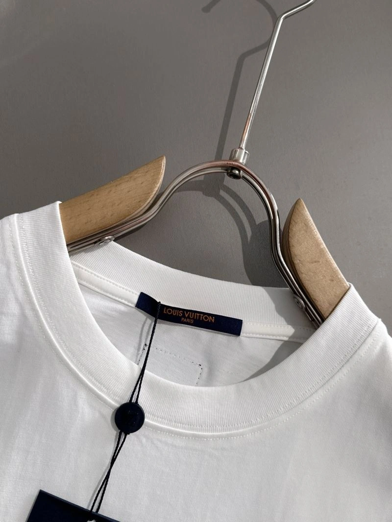 EasyMatch Louis Vuitton T-Shirts 138343
