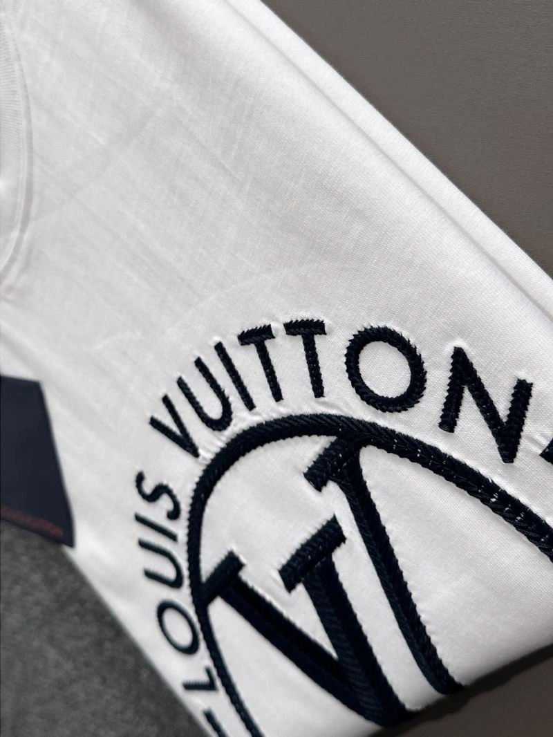 EasyMatch Louis Vuitton T-Shirts 138343