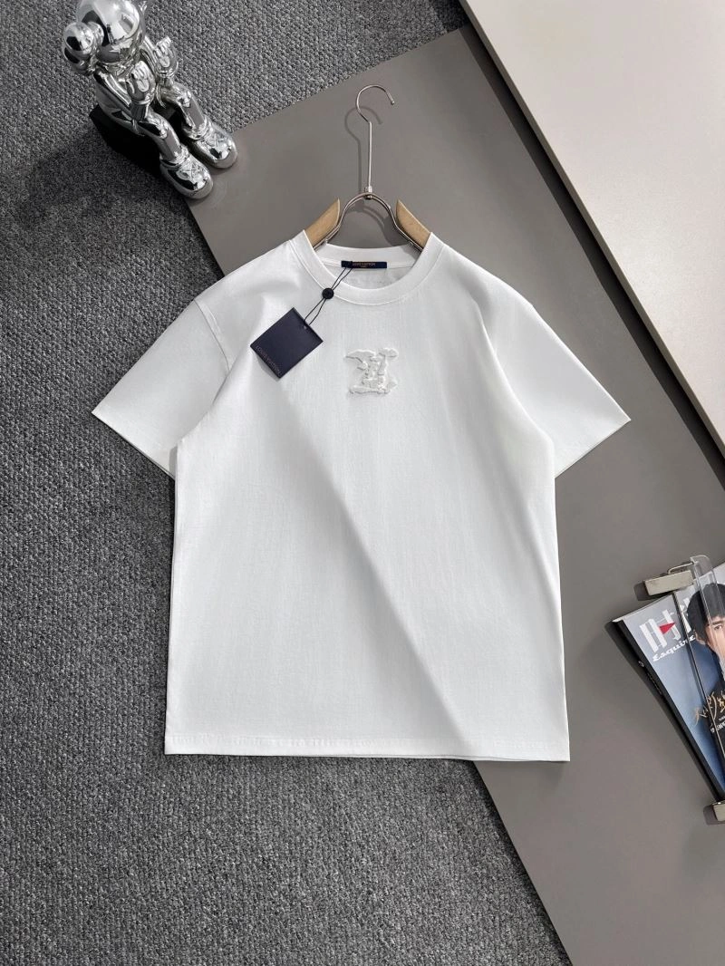 Louis Vuitton T-Shirts Casual 138248