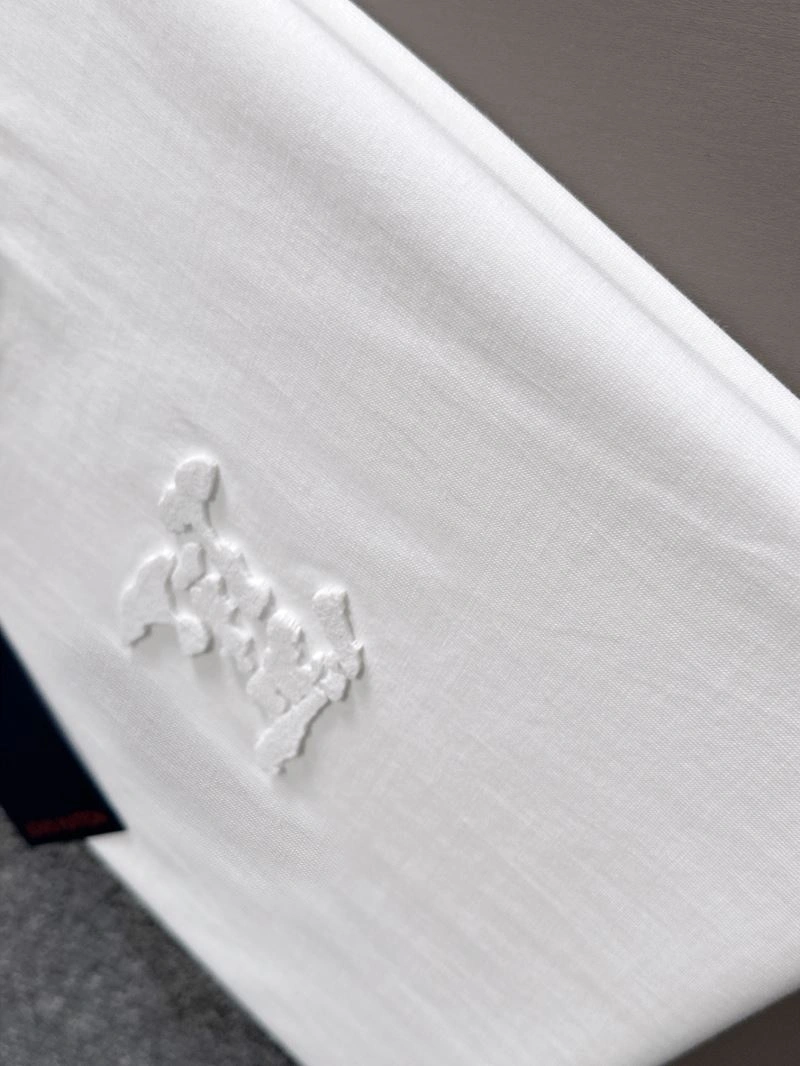 Louis Vuitton T-Shirts Casual 138248