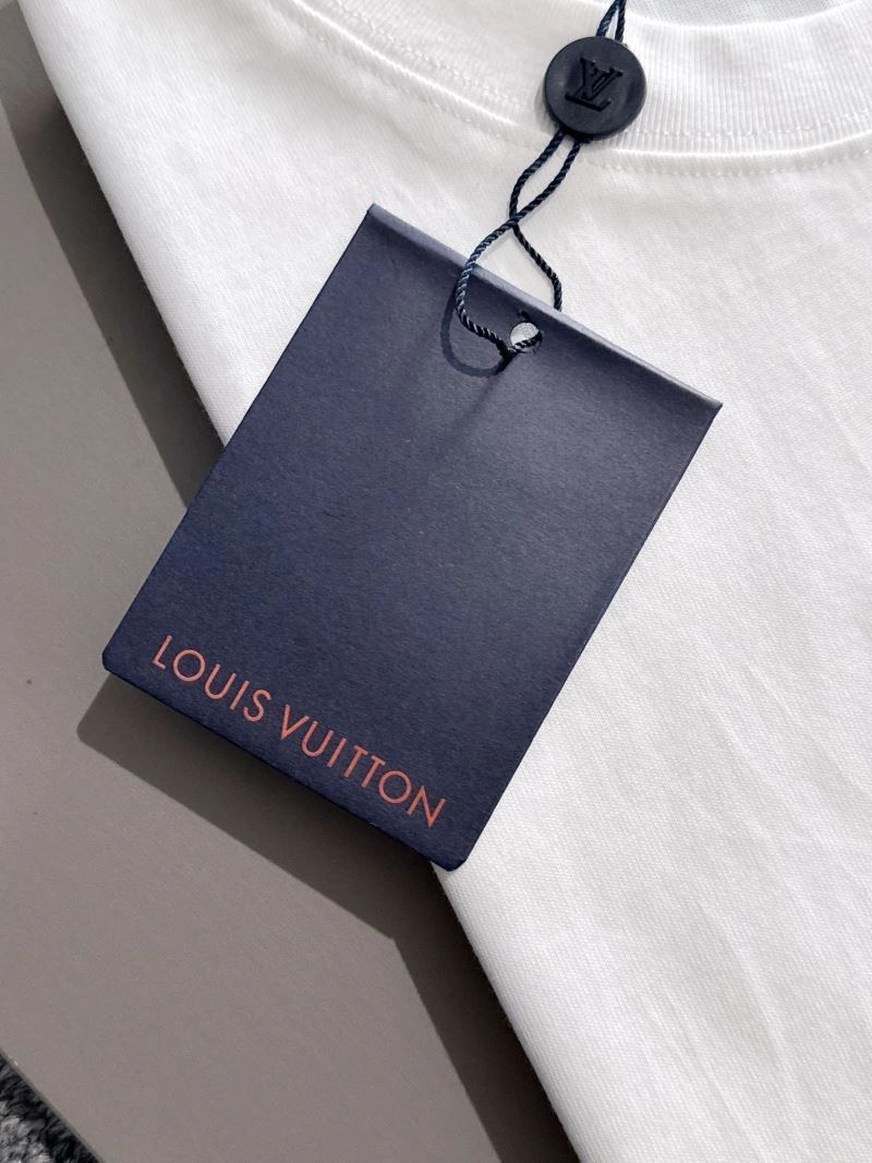 Louis Vuitton T-Shirts Casual 138248