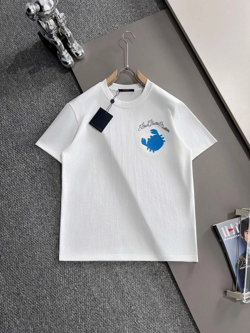 Vibrant Louis Vuitton T-Shirts 138243