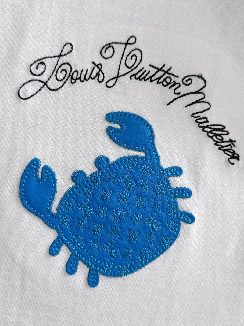 Vibrant Louis Vuitton T-Shirts 138243