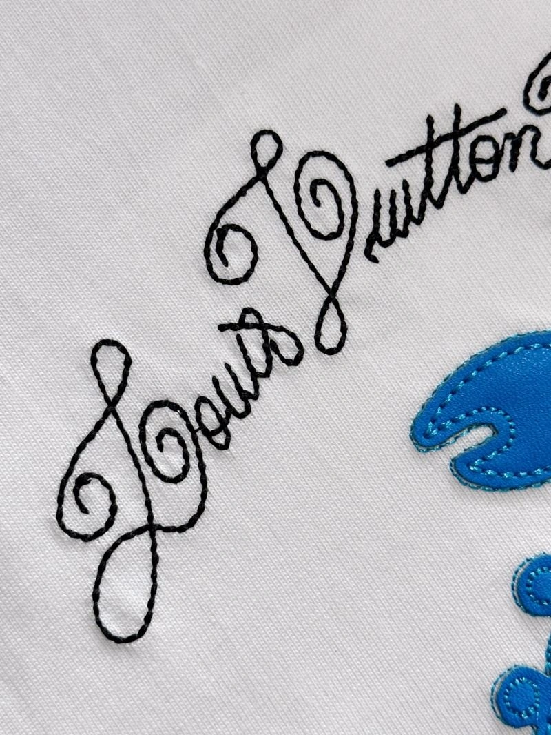Vibrant Louis Vuitton T-Shirts 138243