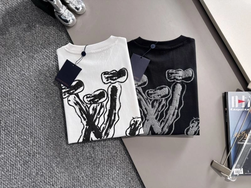 SoftTouch Louis Vuitton T-Shirts 138242