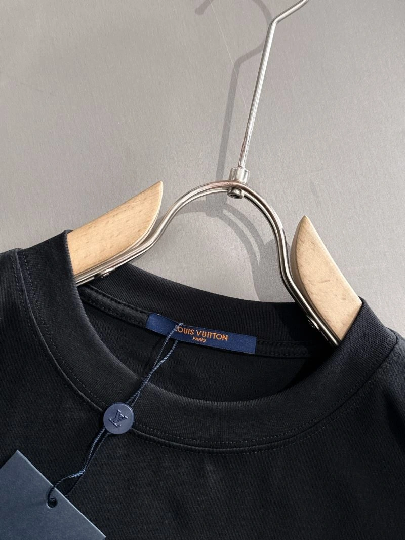 Louis Vuitton T-Shirts Durable 138240