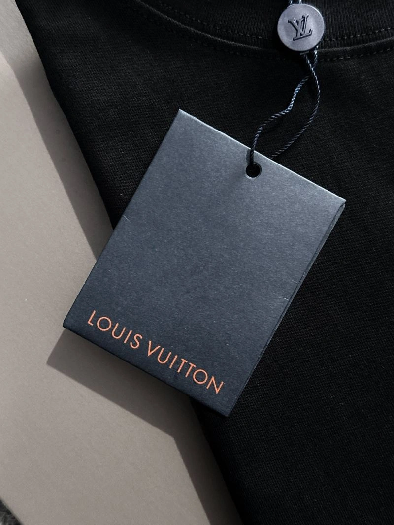 Louis Vuitton T-Shirts Durable 138240