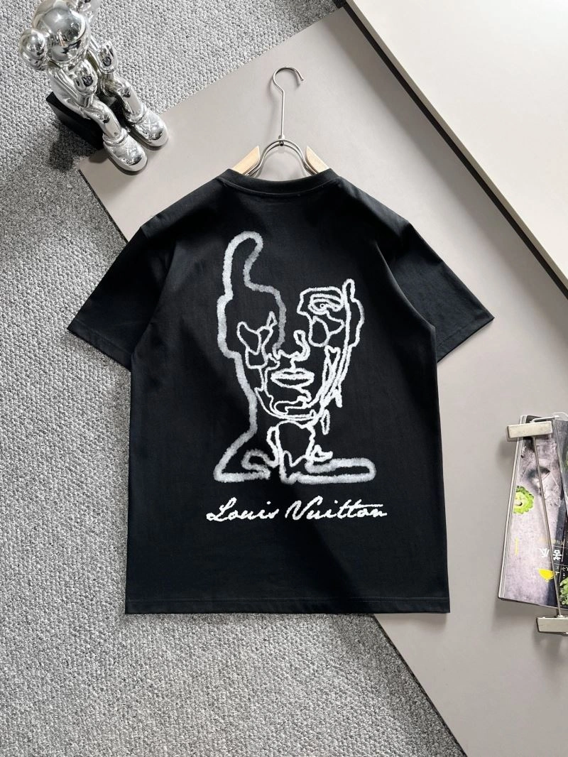 Affordable Louis Vuitton T-Shirts 138235