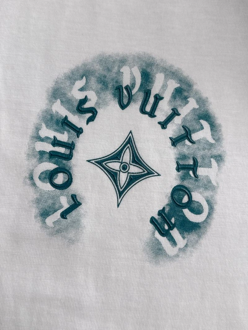 Vibrant Louis Vuitton T-Shirts 138234