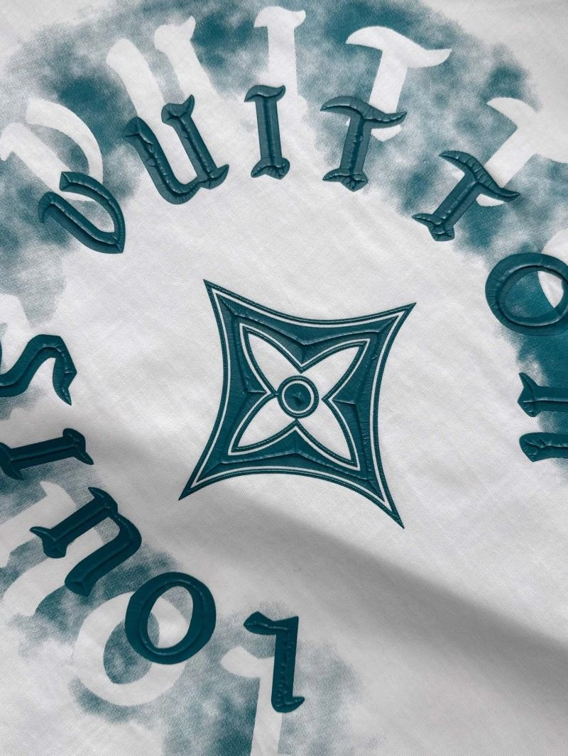 Vibrant Louis Vuitton T-Shirts 138234
