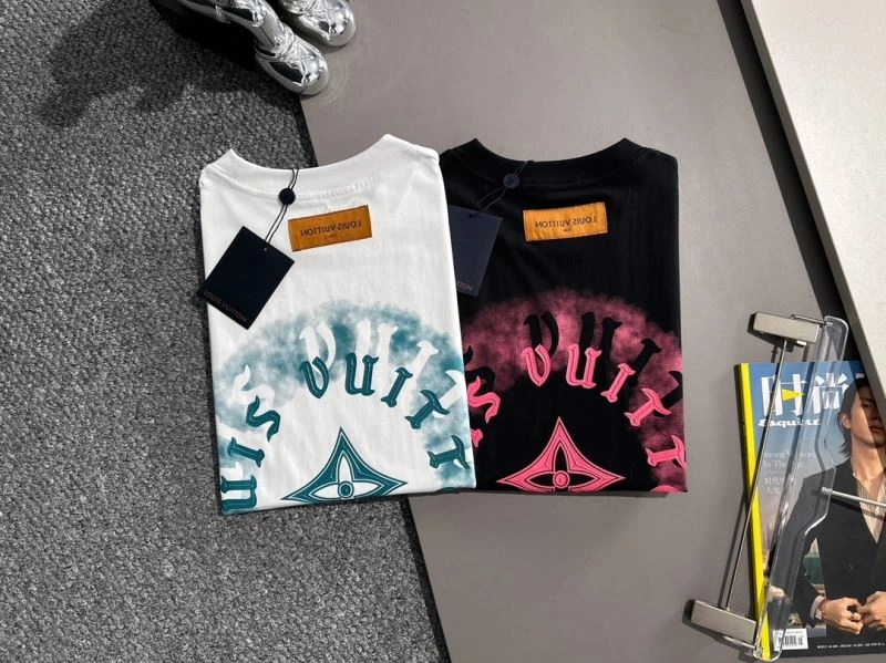 Vibrant Louis Vuitton T-Shirts 138234