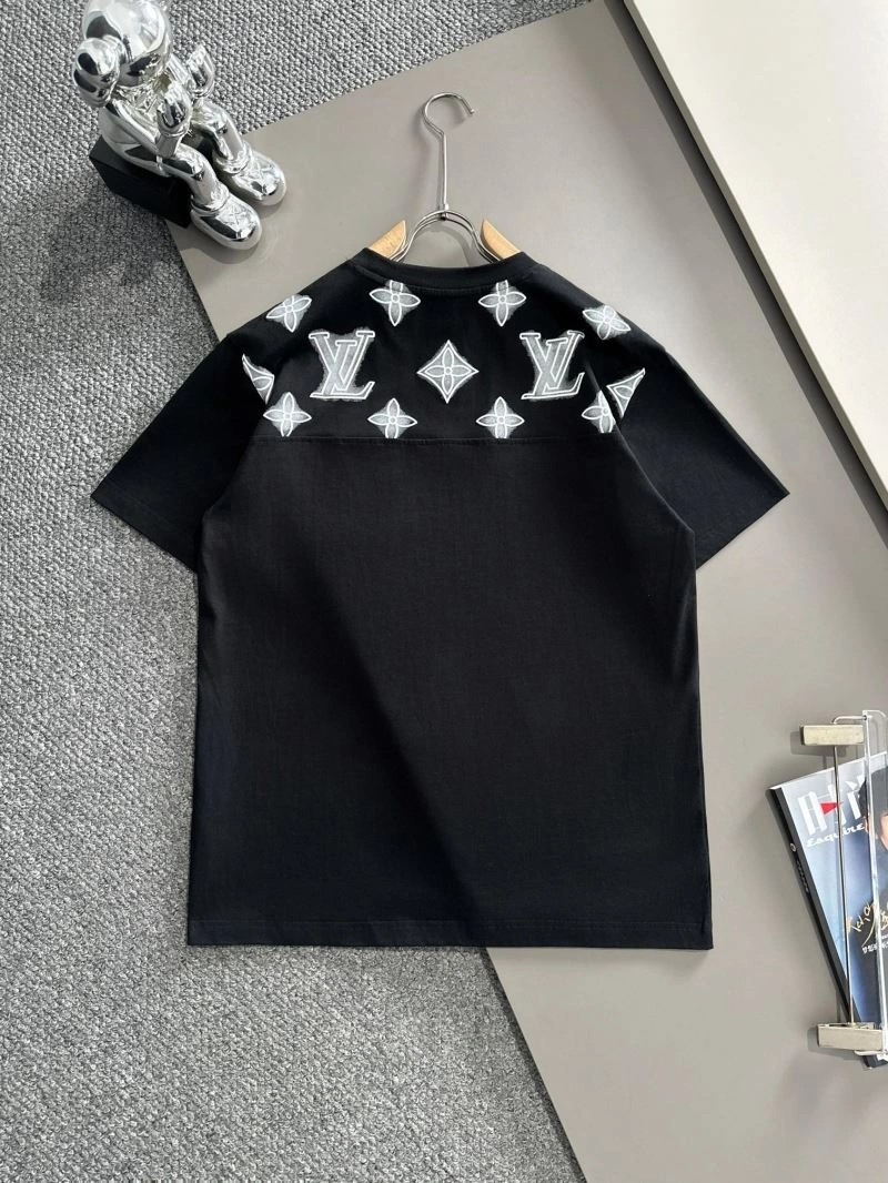 Louis Vuitton T-Shirts Sleek 138222