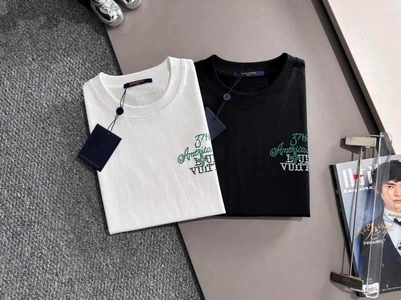 SmoothTexture Louis Vuitton T-Shirts 138226