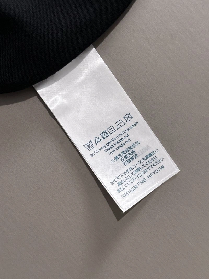 Lightweight Louis Vuitton T-Shirts 138223