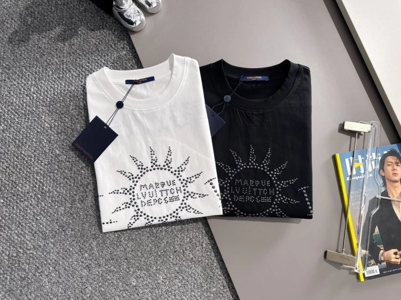 Louis Vuitton T-Shirts Breathable 138217