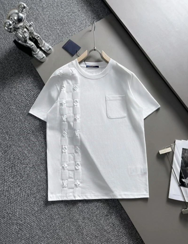 Lightweight Louis Vuitton T-Shirts 138214