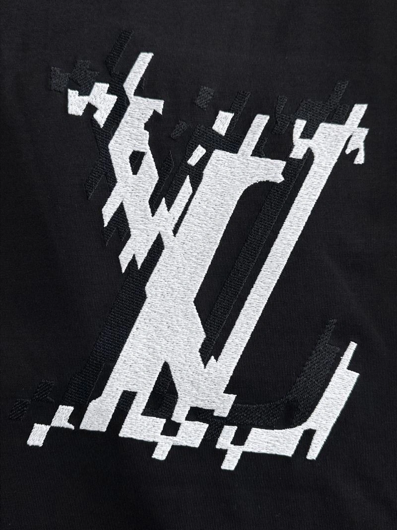 Bold Louis Vuitton T-Shirts 138218