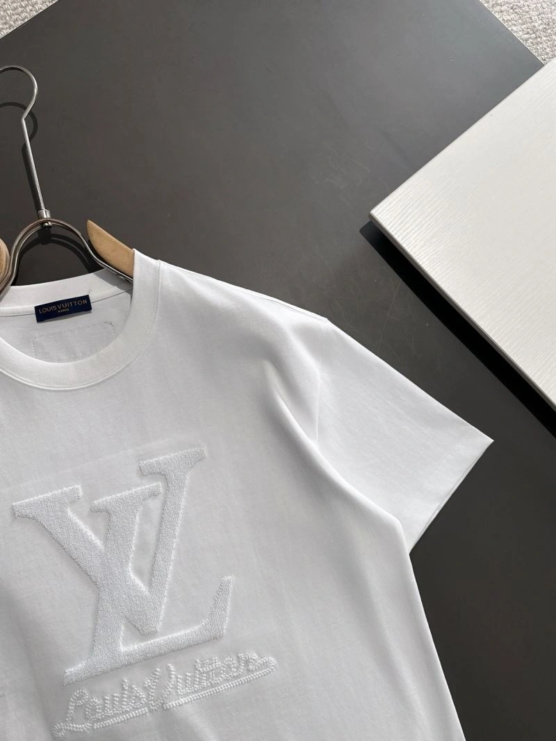 Louis Vuitton T-Shirts WellDesigned 138224