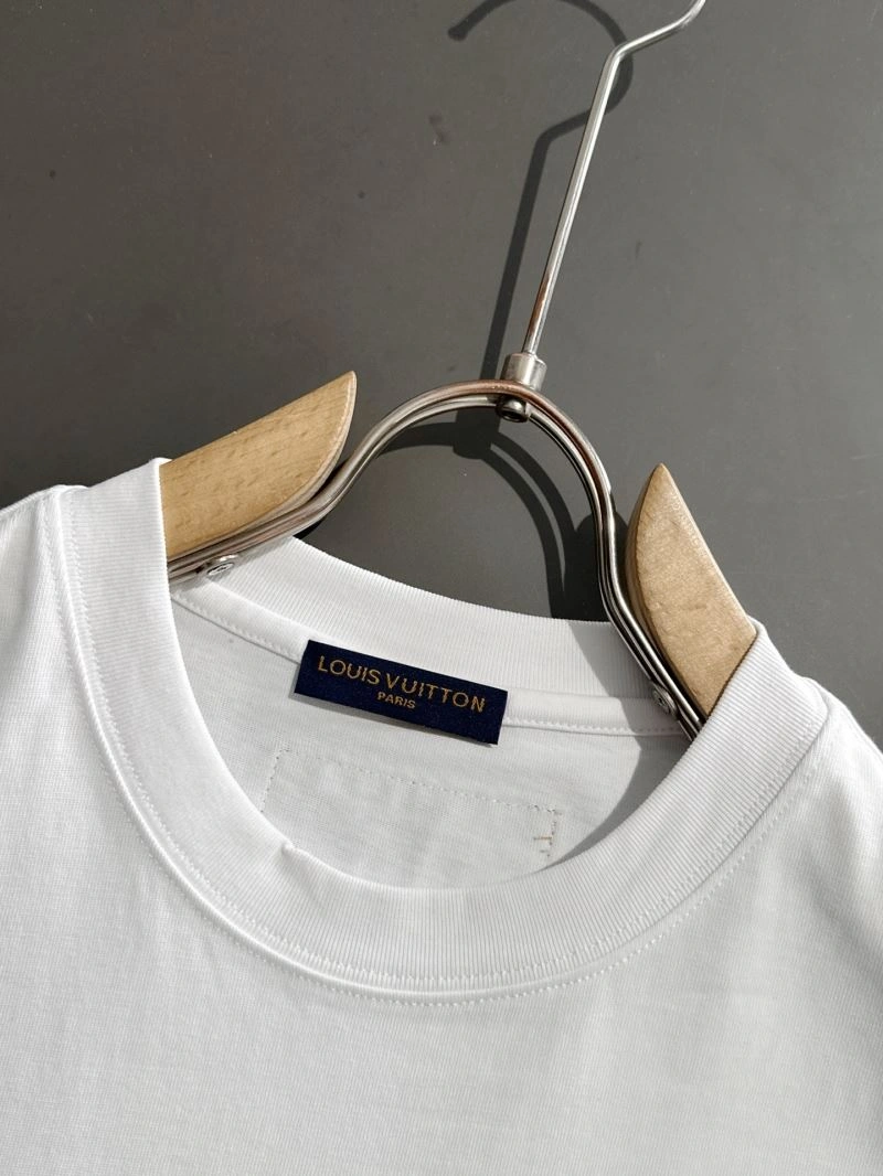 Louis Vuitton T-Shirts WellDesigned 138224