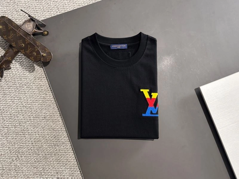 Durable Louis Vuitton T-Shirts 138210