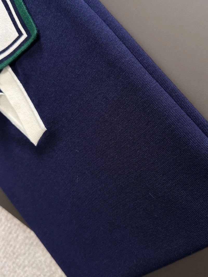 Snug Louis Vuitton T-Shirts 138219