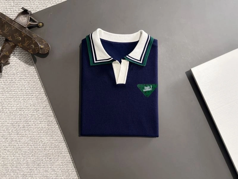 Snug Louis Vuitton T-Shirts 138219
