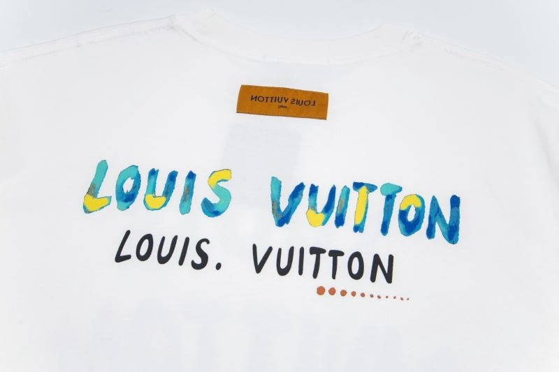 TravelReady Louis Vuitton T-Shirts 138170