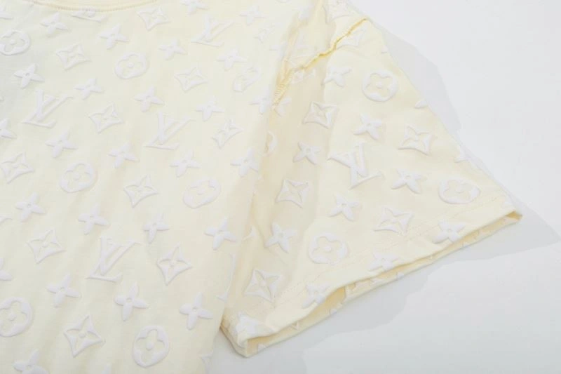 Elegant Louis Vuitton T-Shirts 138201