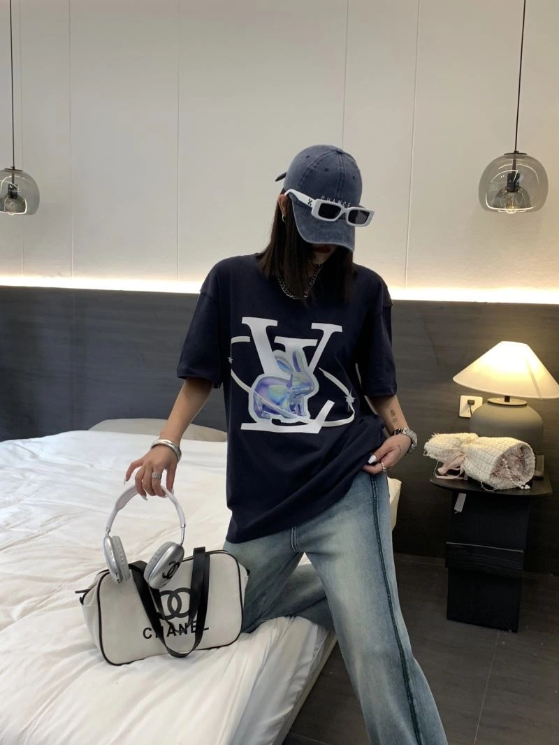Louis Vuitton T-Shirts Flexible 138175
