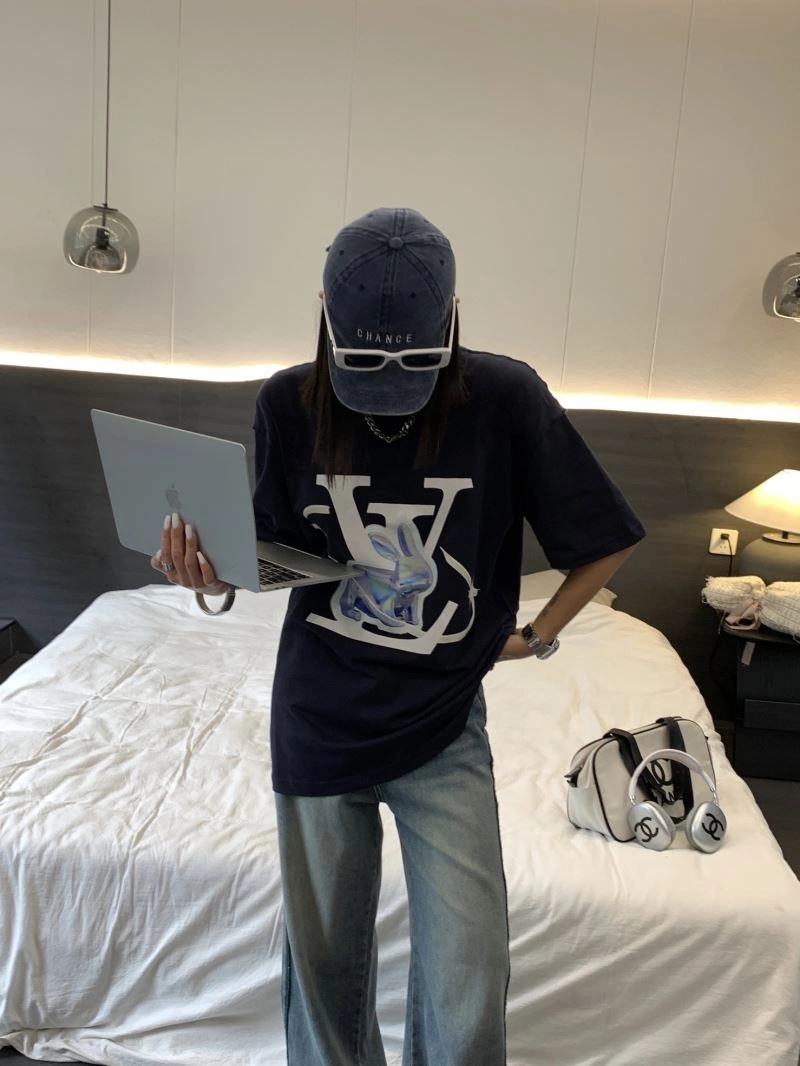 Louis Vuitton T-Shirts Flexible 138175