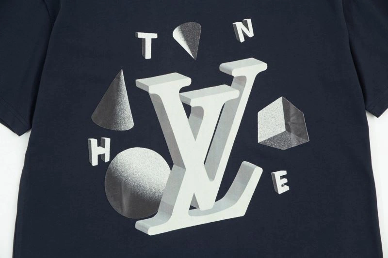 Classic Louis Vuitton T-Shirts 138190