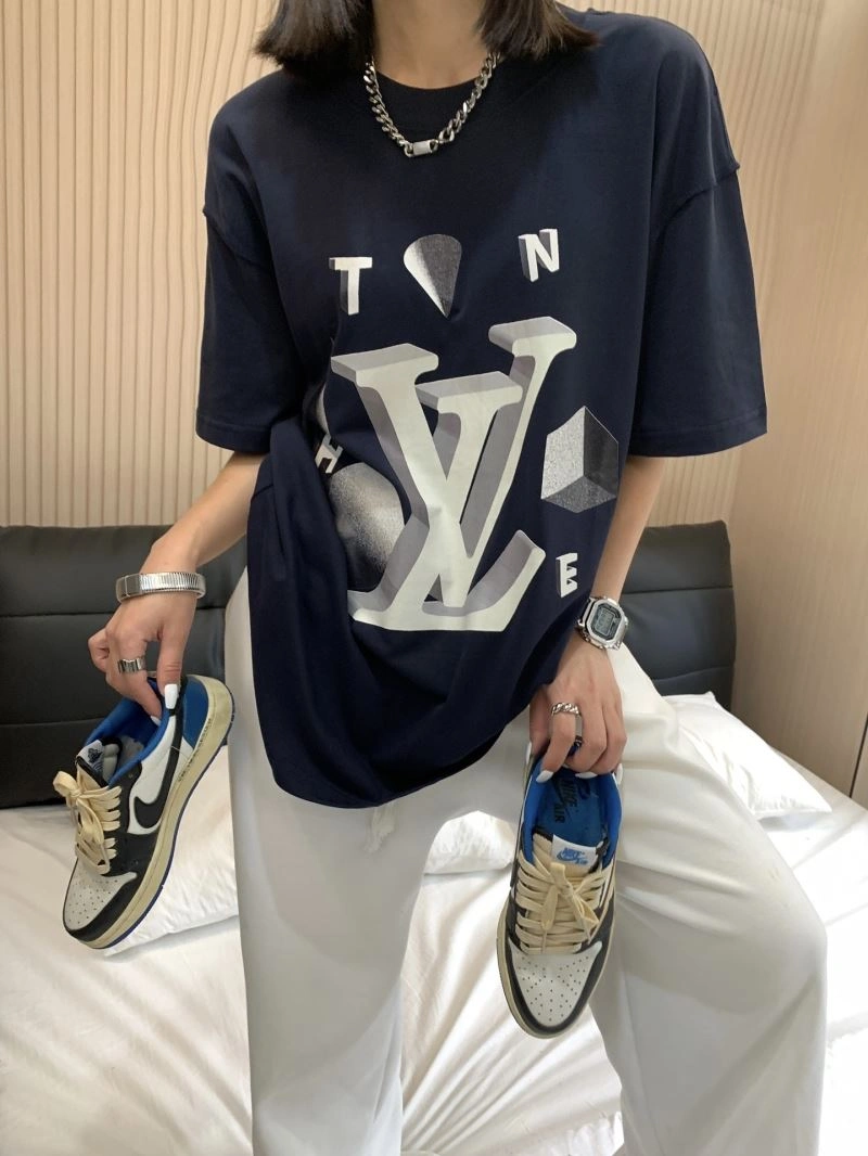 Classic Louis Vuitton T-Shirts 138190