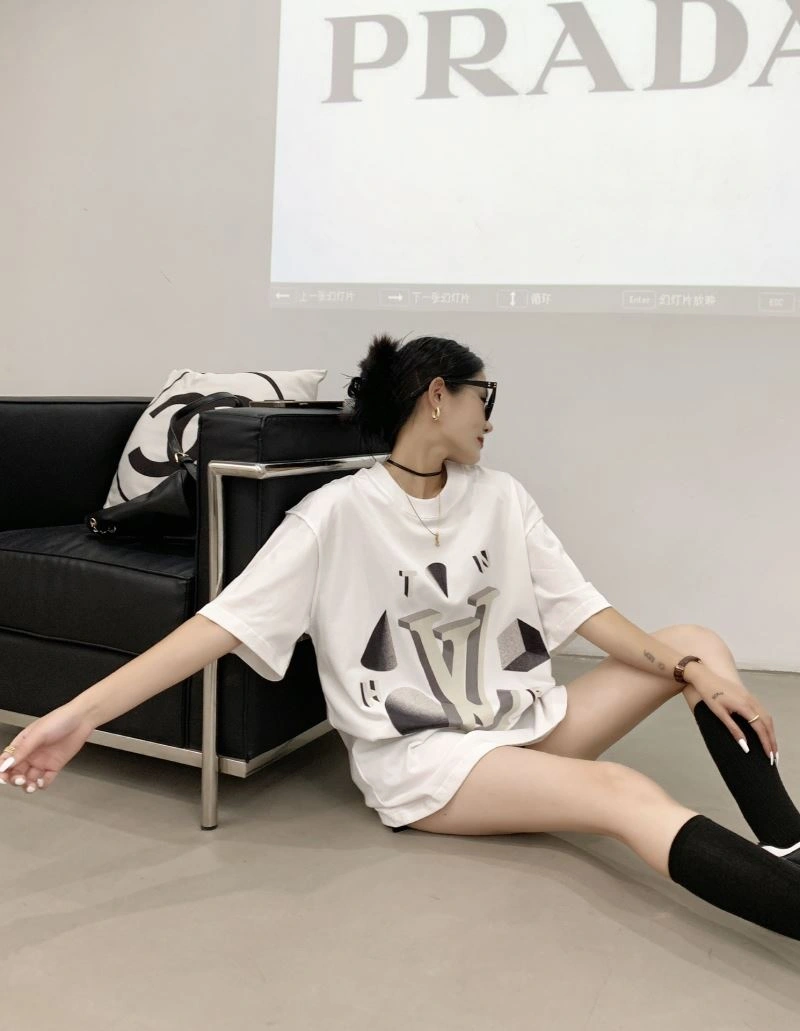 Affordable Louis Vuitton T-Shirts 138191