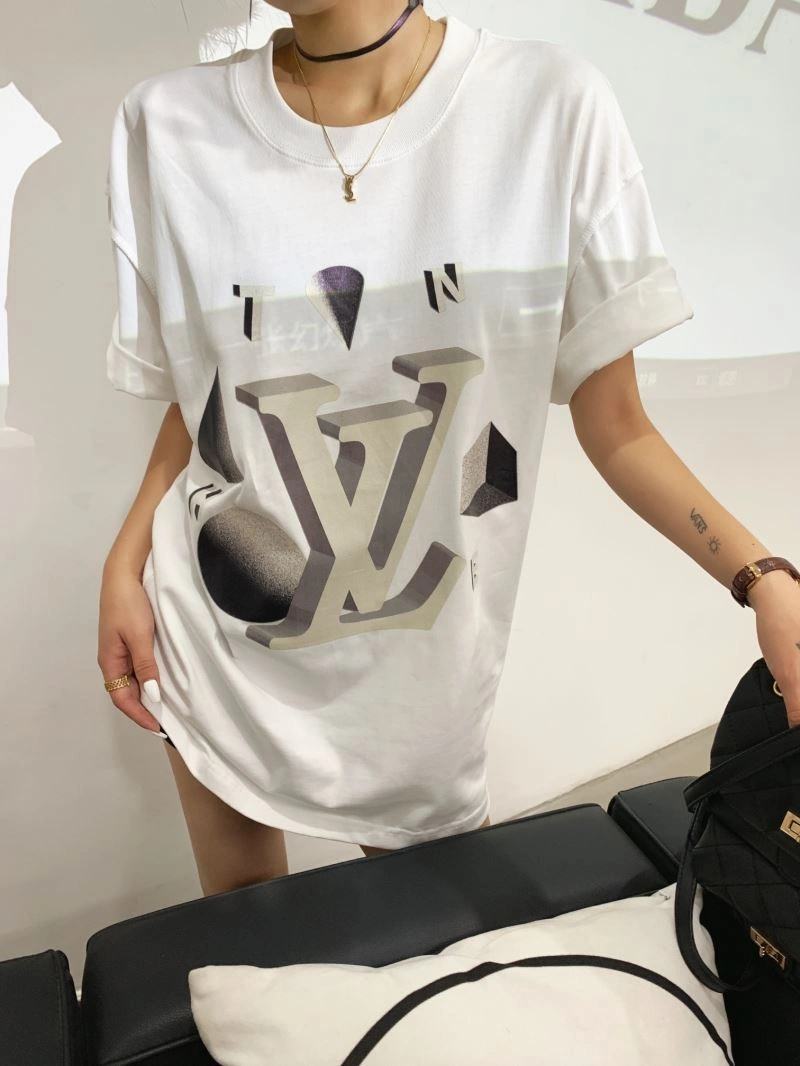 Affordable Louis Vuitton T-Shirts 138191