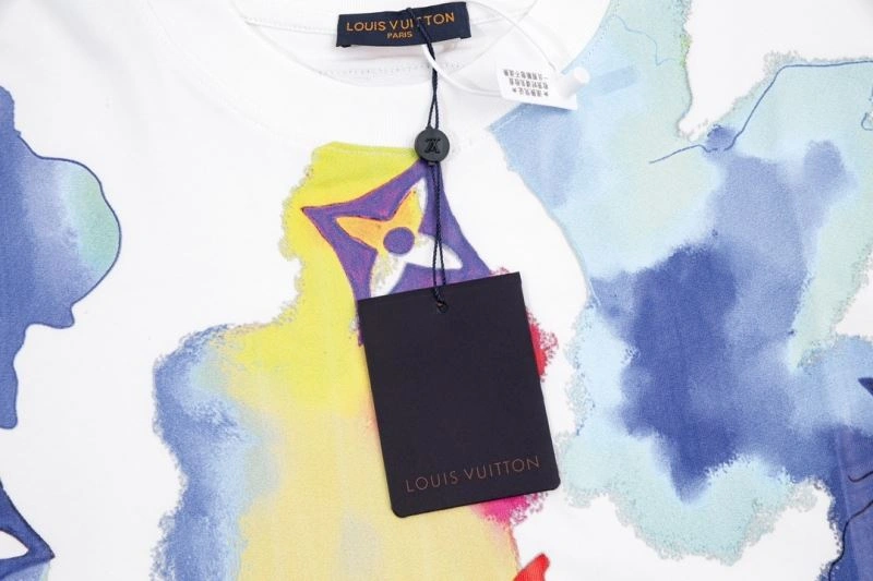 Louis Vuitton T-Shirts Refined 138181