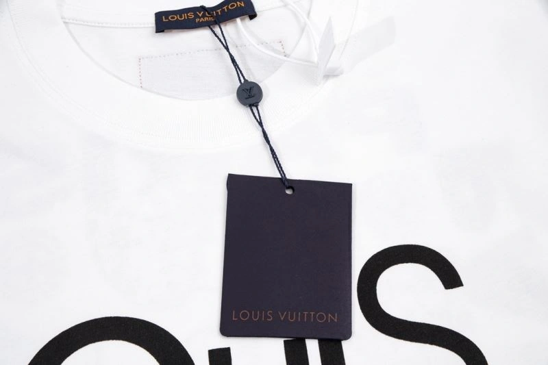 Louis Vuitton T-Shirts Sporty 138195