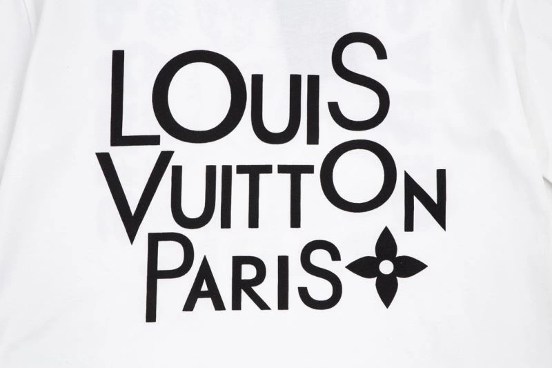 Louis Vuitton T-Shirts Sporty 138195