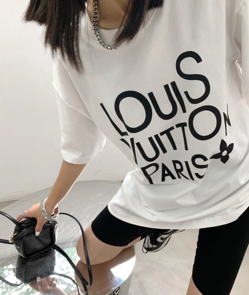 Louis Vuitton T-Shirts Sporty 138195