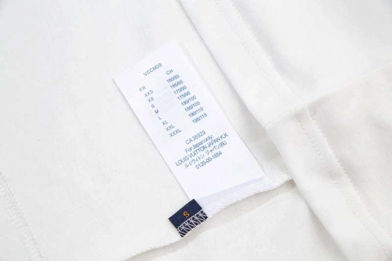 Effortless Louis Vuitton T-Shirts 138196