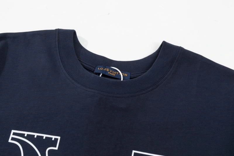 Cozy Louis Vuitton T-Shirts 138180