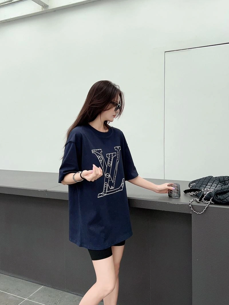 Cozy Louis Vuitton T-Shirts 138180