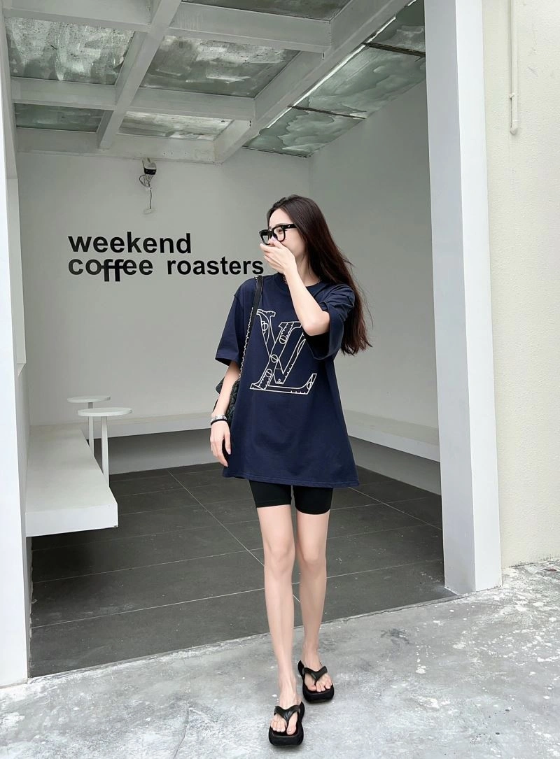 Cozy Louis Vuitton T-Shirts 138180
