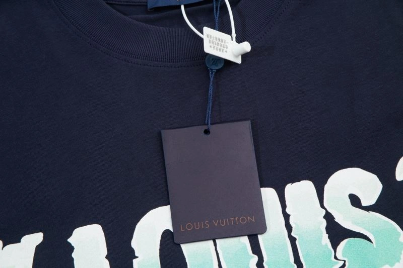 Original Louis Vuitton T-Shirts 138179